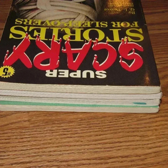 SCARY STORIES FOR SLEEPOVERS Lot of 4 books~ Ghosts Horror To Tell in the Dark - Picture 3 of 4